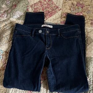 Hollister Dark Indigo Skinny Jeans size 9R